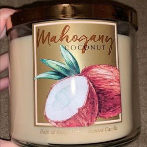 BRAND NEW BATH & BODY WORKS CANDLE